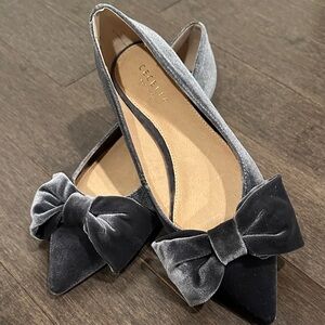 Cecelia New York Women's Gray Velvet Flats